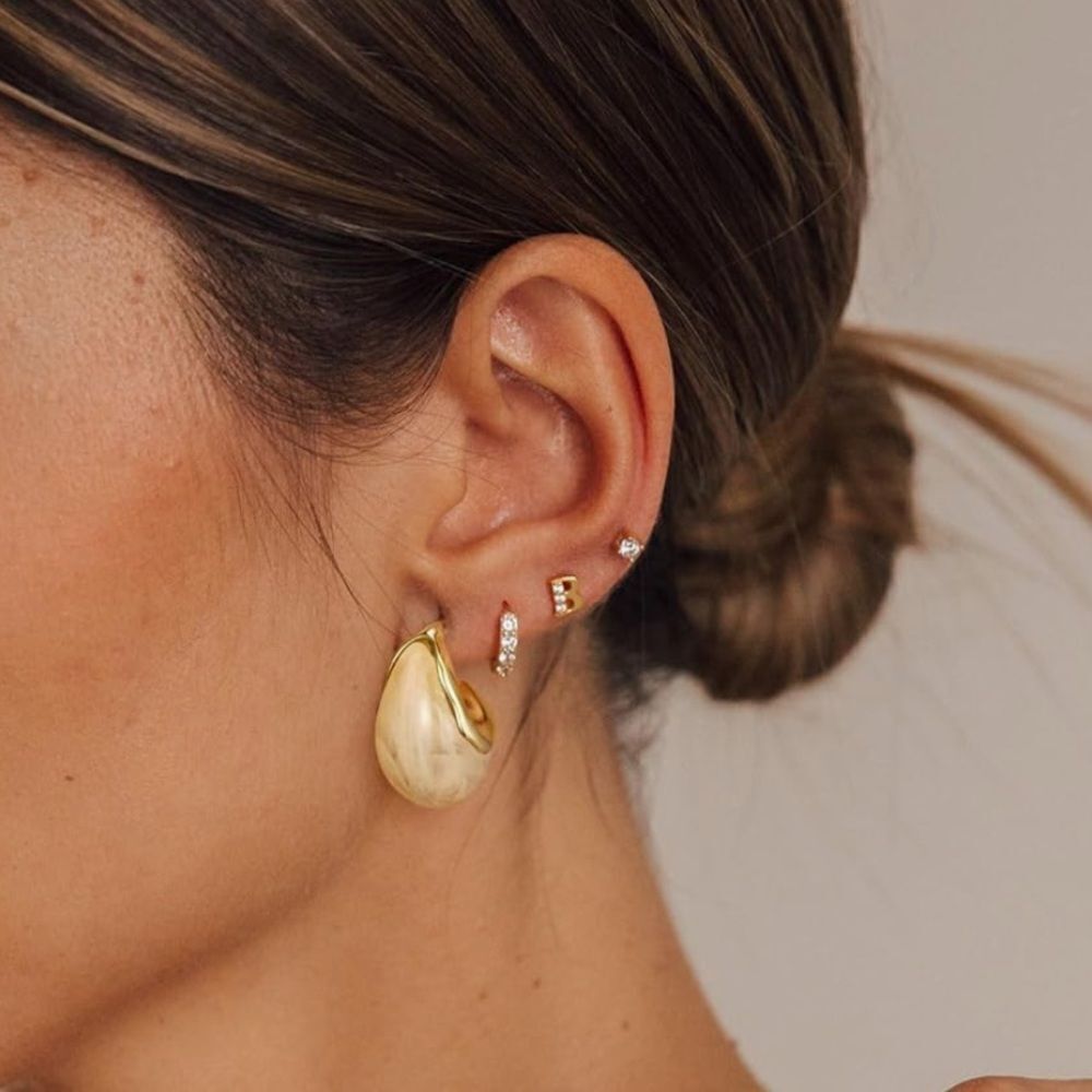 Elegant Gold and Cream Earrings